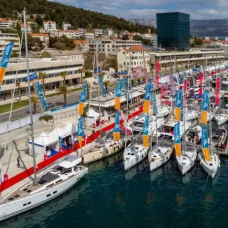 On The Coast-jere * 스플리트